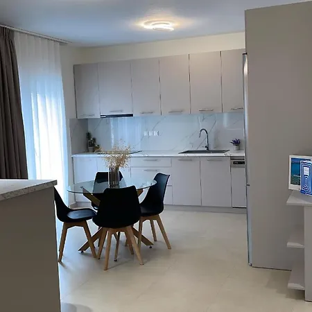 Milto's * לימנריה